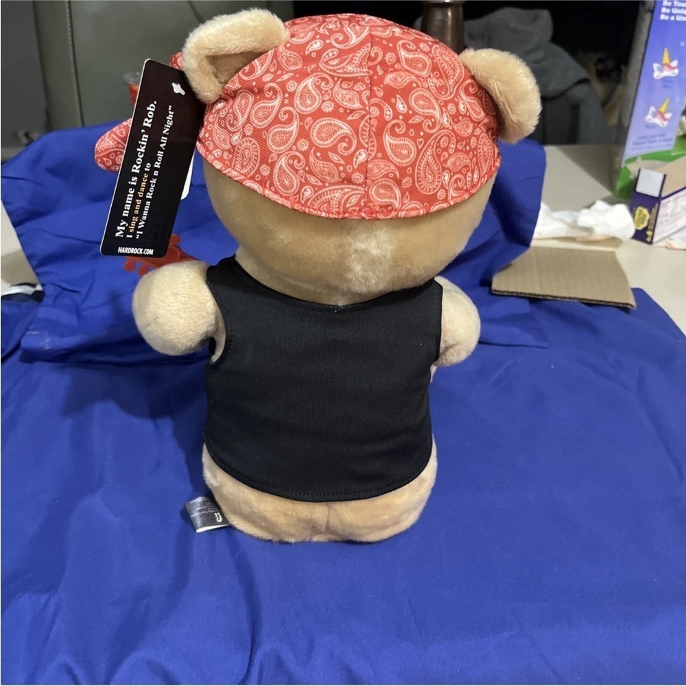 JAPAN OSAKA Hard Rock Rockin Rob Animated  Plush Teddy Bear w/ Guitar NWT 12” - Picture 3 of 9